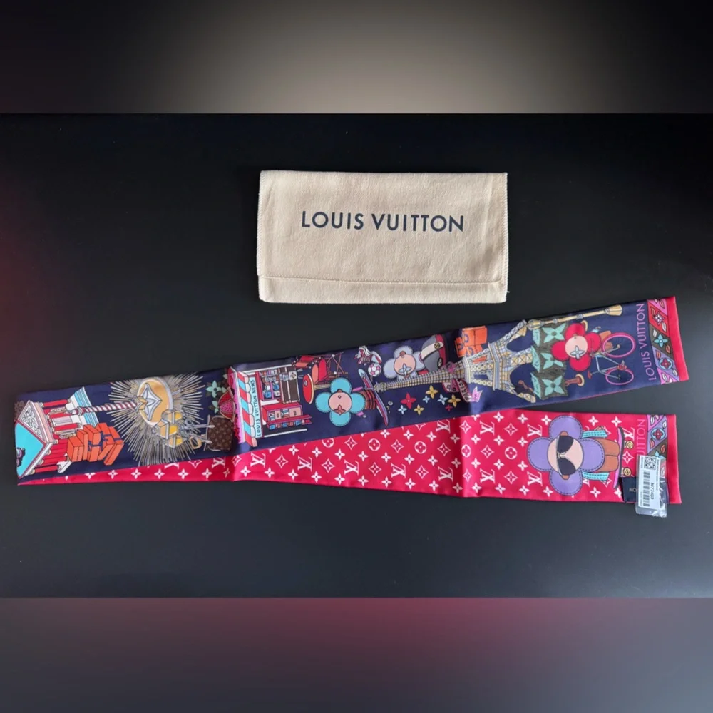 Brand NEW Louis Vuitton Silk Monogram Bandeau Vivienne Scarf, M77403 - Picture 2 of 5